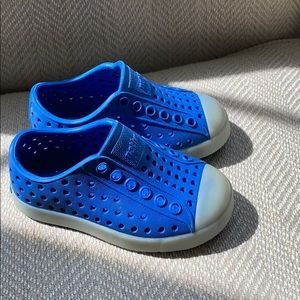 Blue Glow in the Dark Native kid’s shoes size C5